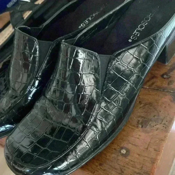 Aerosoles Womens Black Patent Slip On Mule Clogs 10 excellent condition - Picture 13 of 16